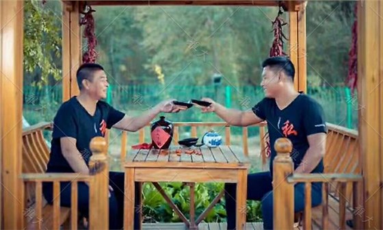 中年男人喝白酒要注意啥？用燒酒設(shè)備做酒的老師傅告訴您答案5